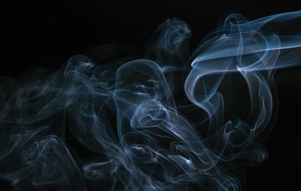 Dvig trošarin na sladke pijače, alkohol, tobak ter prepoved elektronskih cigaret